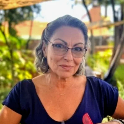 Yvette Mey